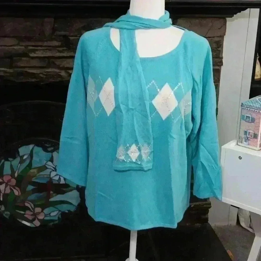 RQT‎ Blue and White Sweater
